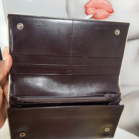 Prada Milano wallet❤️ 107 - Picture 7 of 9